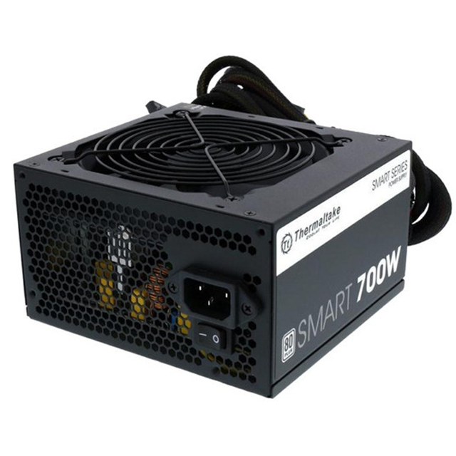 Fuente Thermaltake Smart 700W 80 Plus